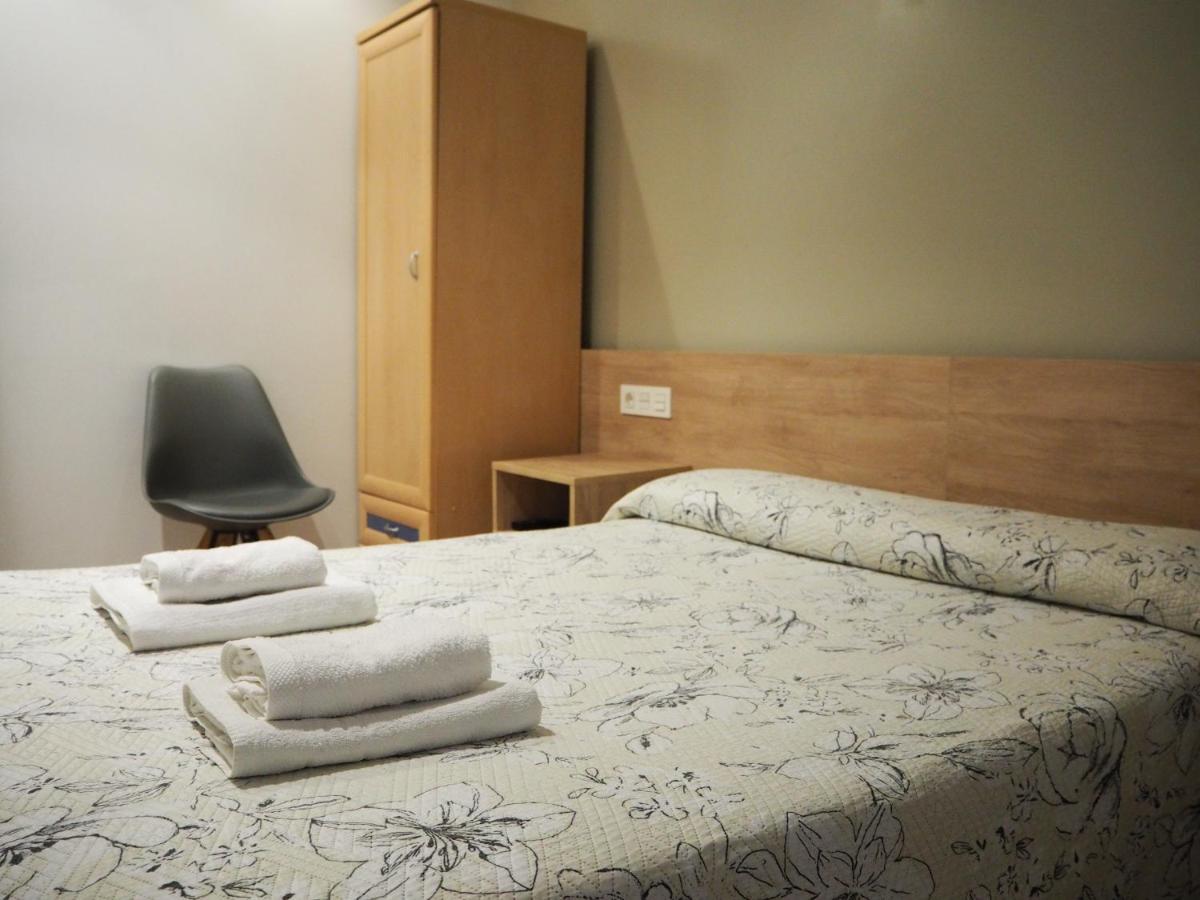Pension Acella Pamplona Exteriör bild